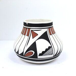 Mexican Pottery Hand Signed R Galvan Pot Vase Southwest Black White Red READ!!